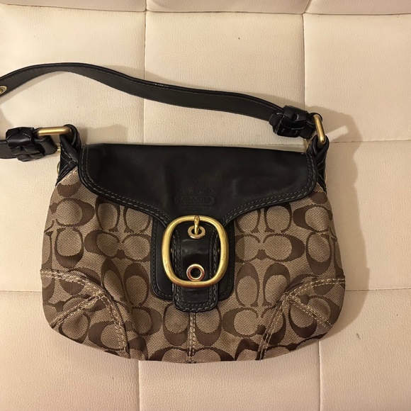 Coach mini hand bag - Picture 1 of 3